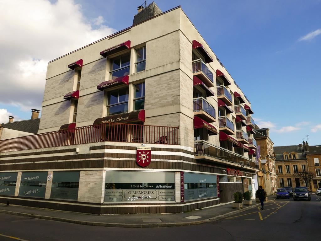 Hôtel Le Cleves Charleville-Mézières Buitenkant foto